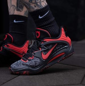 Women's Nike KD 15 'Bred' Basketball Shoe